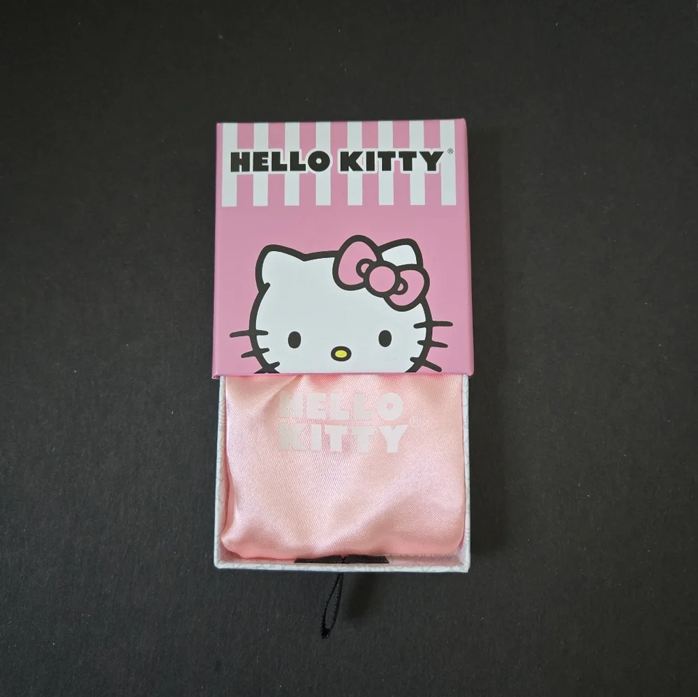 Hello Kitty Sanrio Silver Plated Cupcake Pendant Necklace